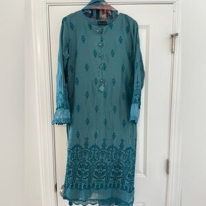 Sadabahar Chikankari suit
